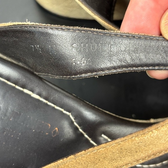 Donald Pliner Shula Wedge Sandals Beige Suede Size 7.5 Boho Contemporary - Picture 12 of 12